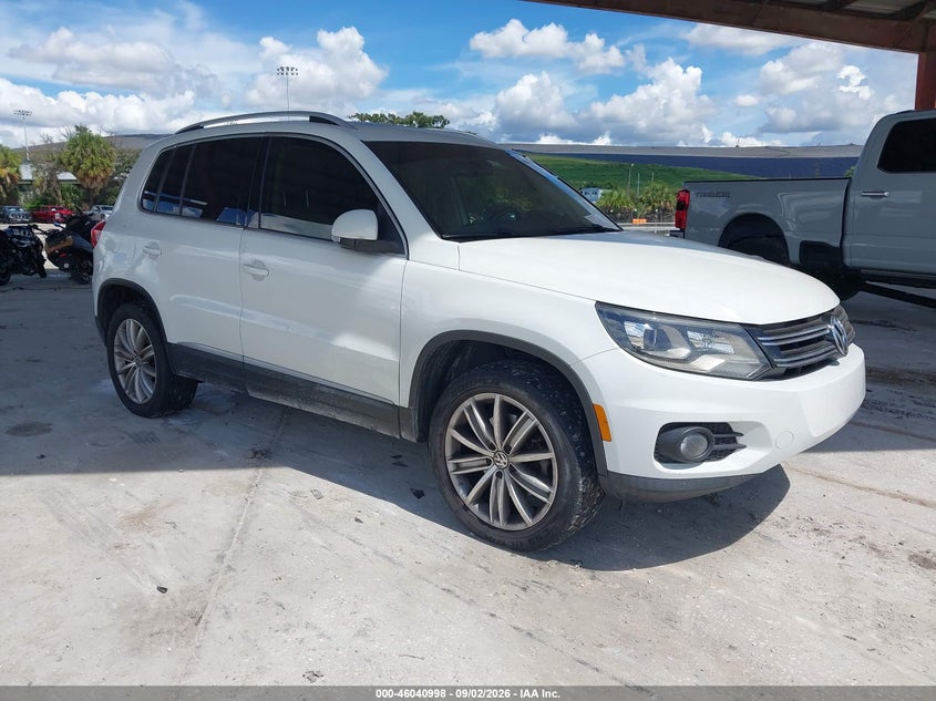2016 VOLKSWAGEN TIGUAN auction photo 1