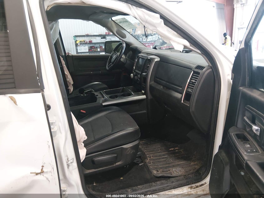 2017 RAM 1500 auction photo 5