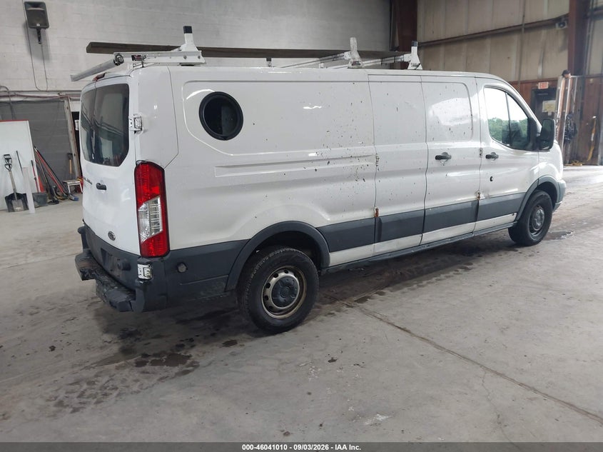 2015 FORD TRANSIT-250 auction photo 4
