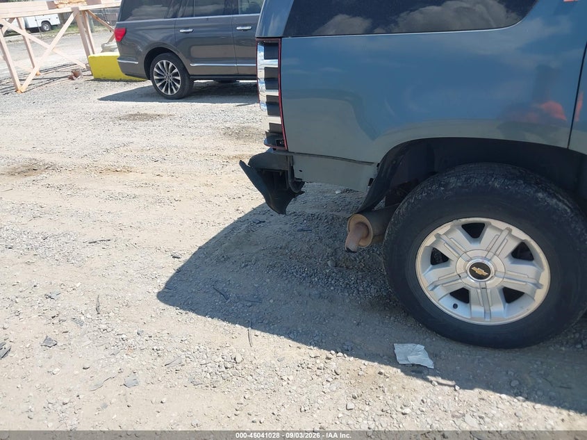 2009 CHEVROLET TAHOE auction photo 6