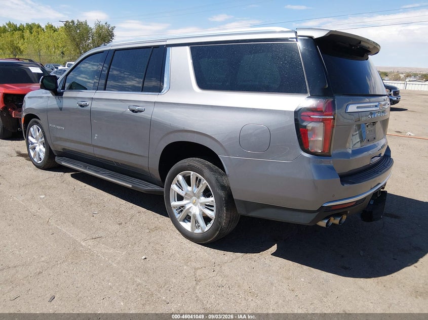 CHEVROLET SUBURBAN - zdjęcie 3
