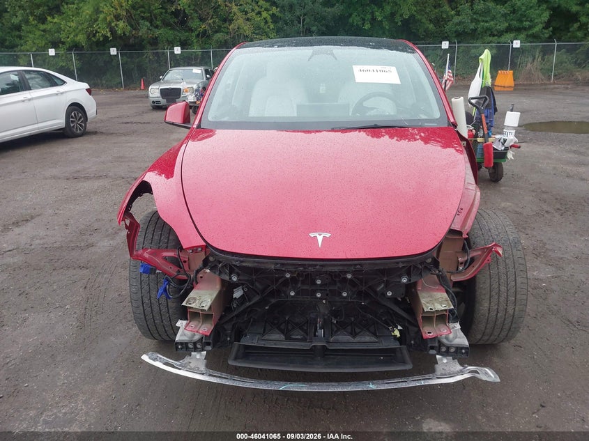 TESLA MODEL Y - zdjęcie 13