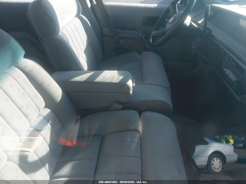1992 CHEVROLET LUMINA auction photo 5