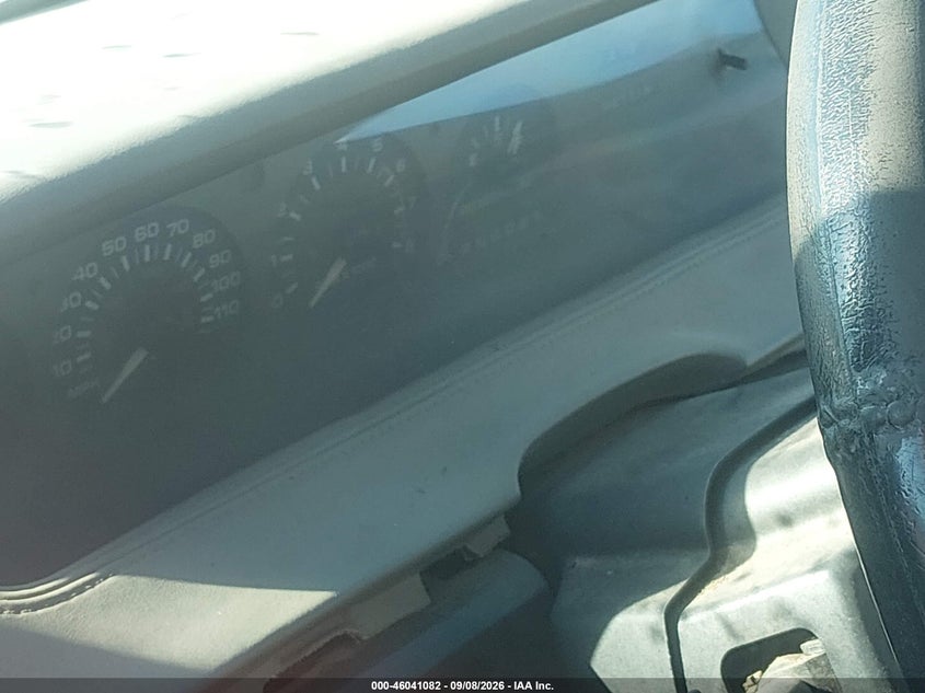 1992 CHEVROLET LUMINA auction photo 7