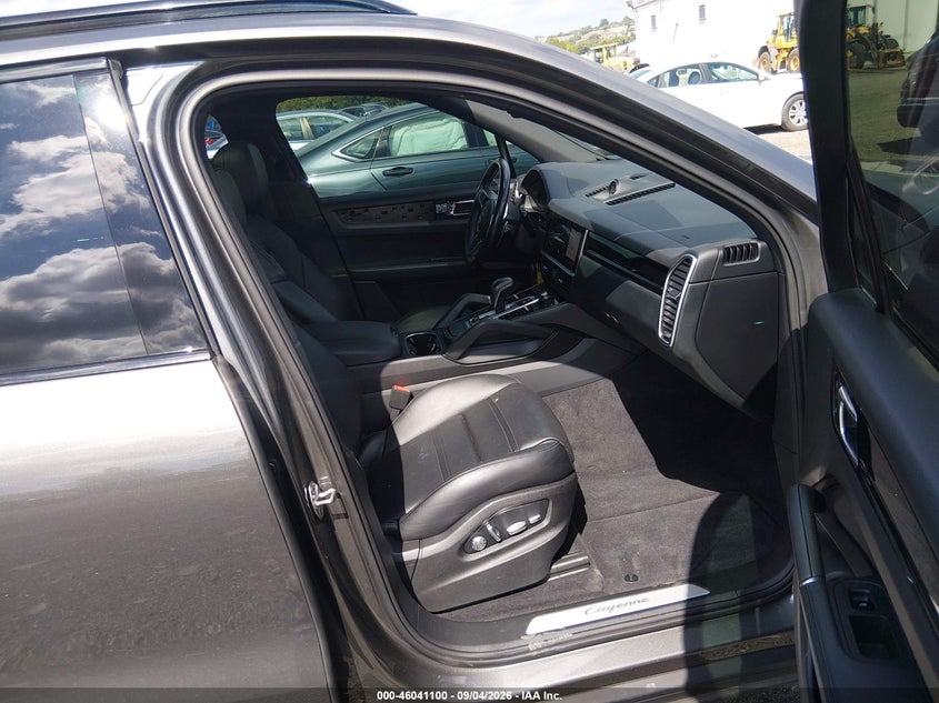 PORSCHE CAYENNE - zdjęcie 5