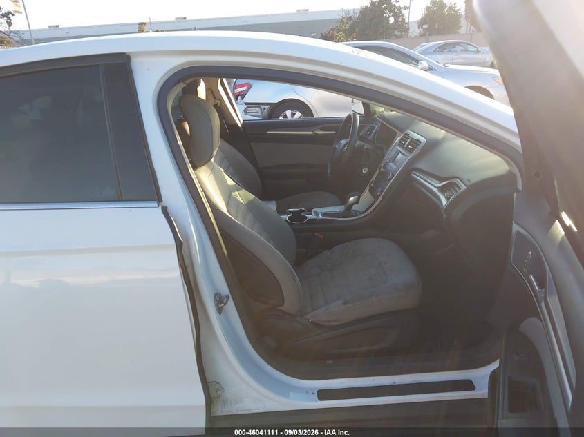 2014 FORD FUSION auction photo 5