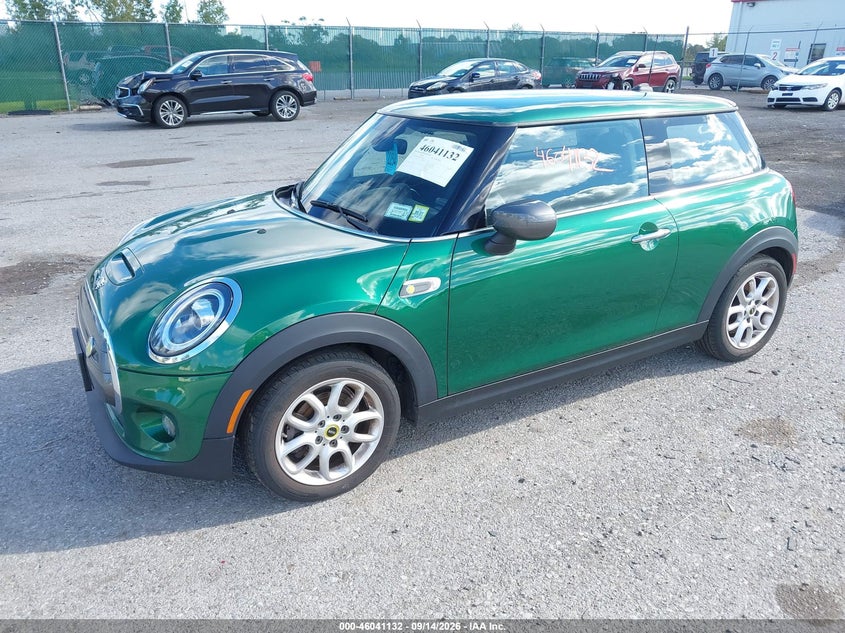 MINI SE HARDTOP 2021 VIN WMWXP3C09M2P33825
