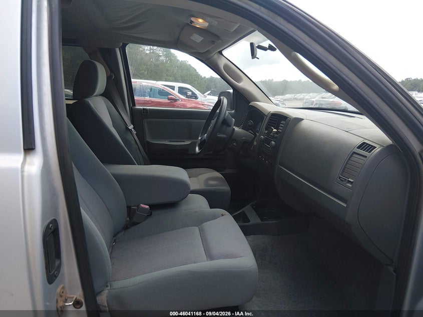 2005 DODGE DAKOTA auction photo 5