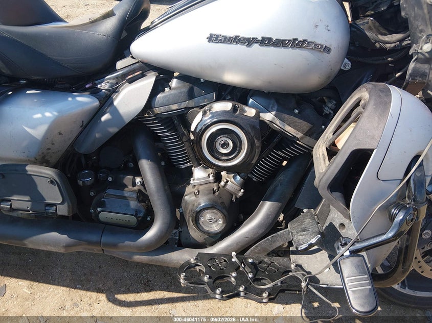 HARLEY-DAVIDSON FLTRK 2020