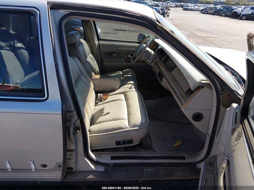 1990 LINCOLN TOWN CAR auction photo 5