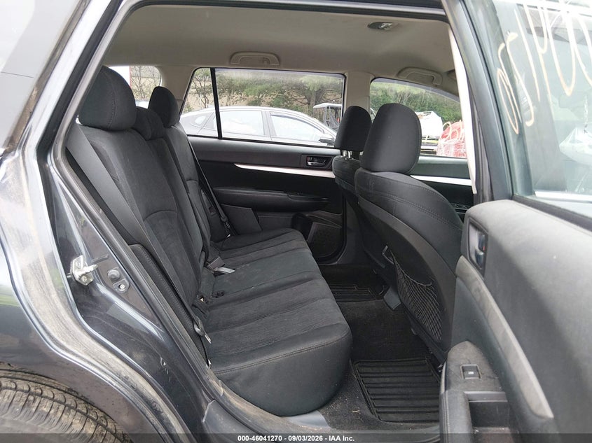 2013 SUBARU OUTBACK auction photo 8