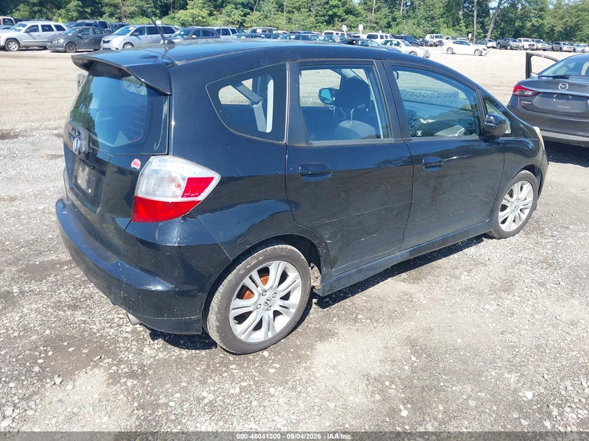 2011 HONDA FIT auction photo 4