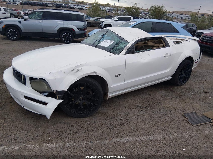 2005 Ford Mustang Gt Deluxe/Gt Premium, Rollover, IAAI, VIN 1ZVFT82H455209705 — photo 2