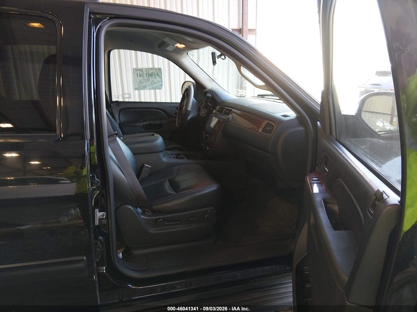 2014 CHEVROLET SUBURBAN 1500 auction photo 5