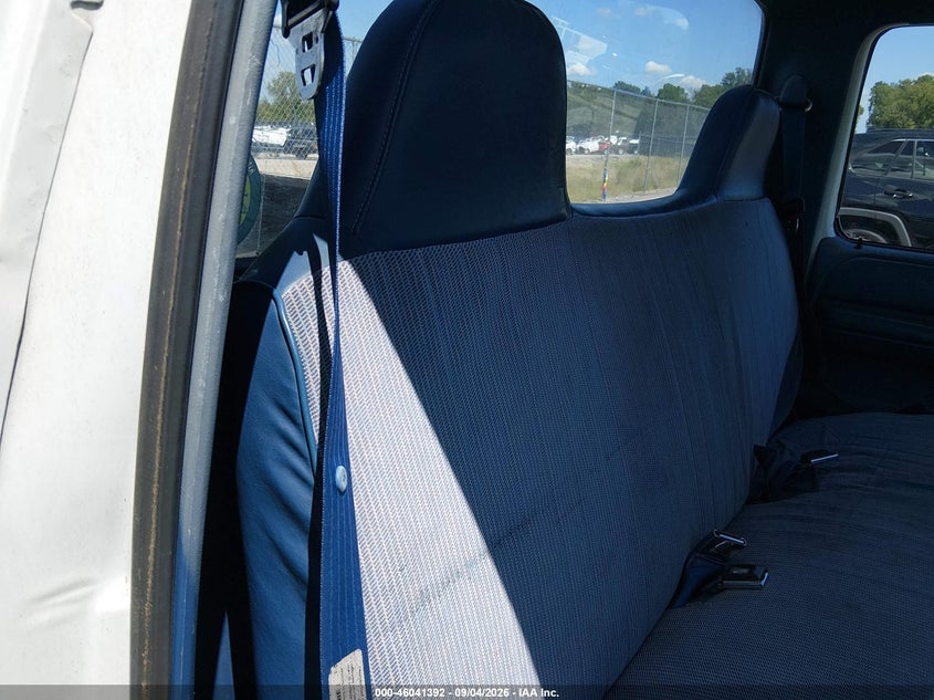 1996 FORD F250 auction photo 8