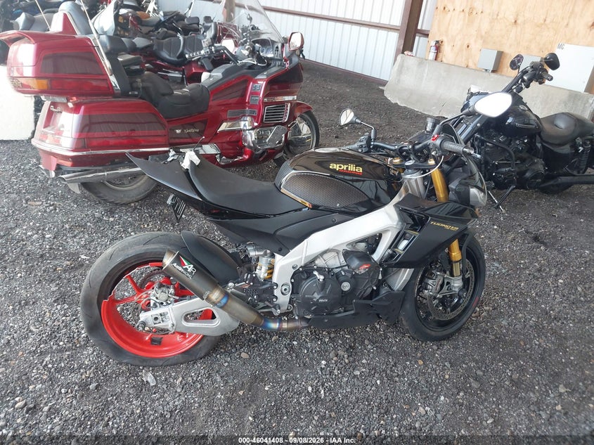 APRILIA TUONO V4 2022