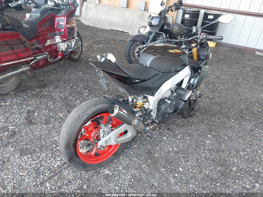 APRILIA TUONO V4 2022