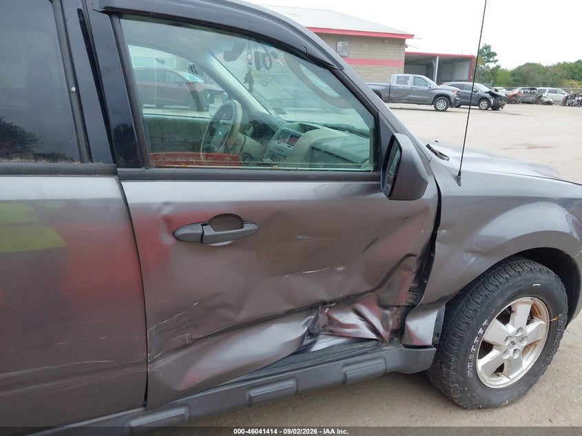 FORD ESCAPE 2011 VIN 1FMCU0D70BKA65443