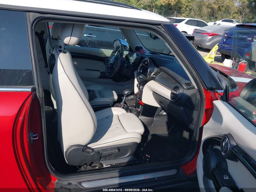 2017 MINI HARDTOP auction photo 5