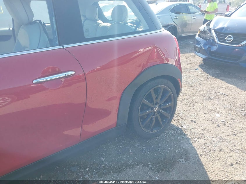 2017 MINI HARDTOP auction photo 6