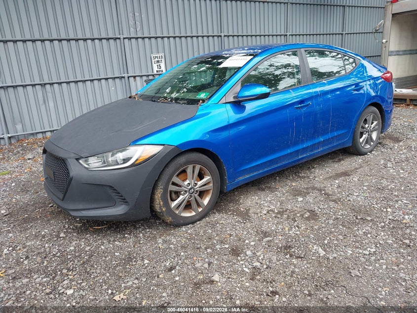 2017 HYUNDAI ELANTRA auction photo 2