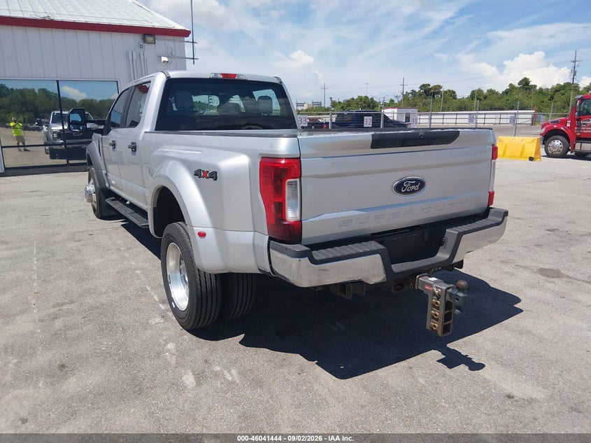 2017 FORD F-450 auction photo 3