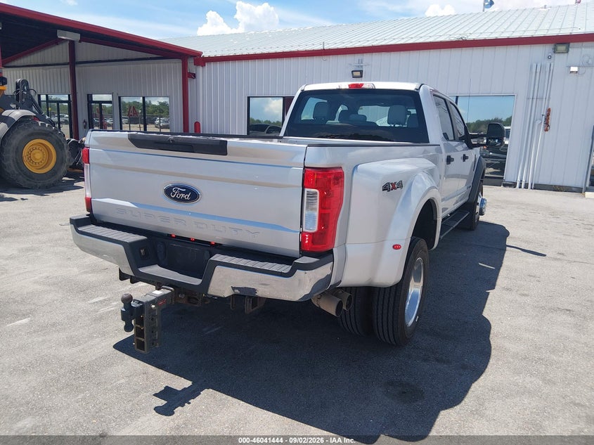 2017 FORD F-450 auction photo 4