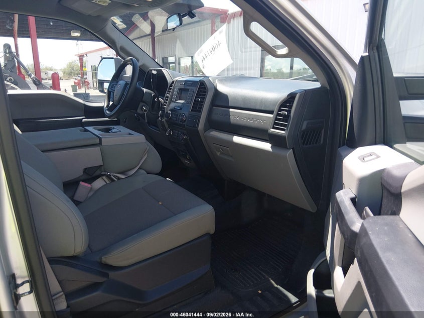 2017 FORD F-450 auction photo 5