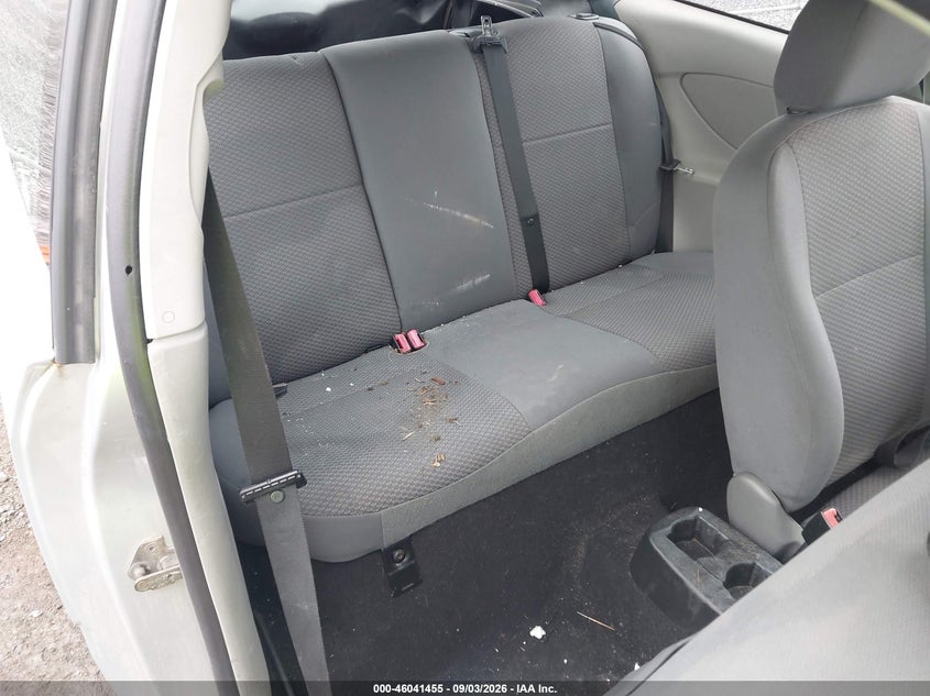 2005 FORD FOCUS auction photo 8