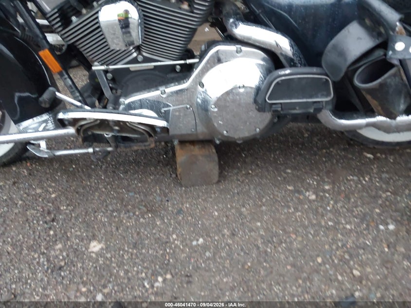 HARLEY-DAVIDSON FLHR 2001