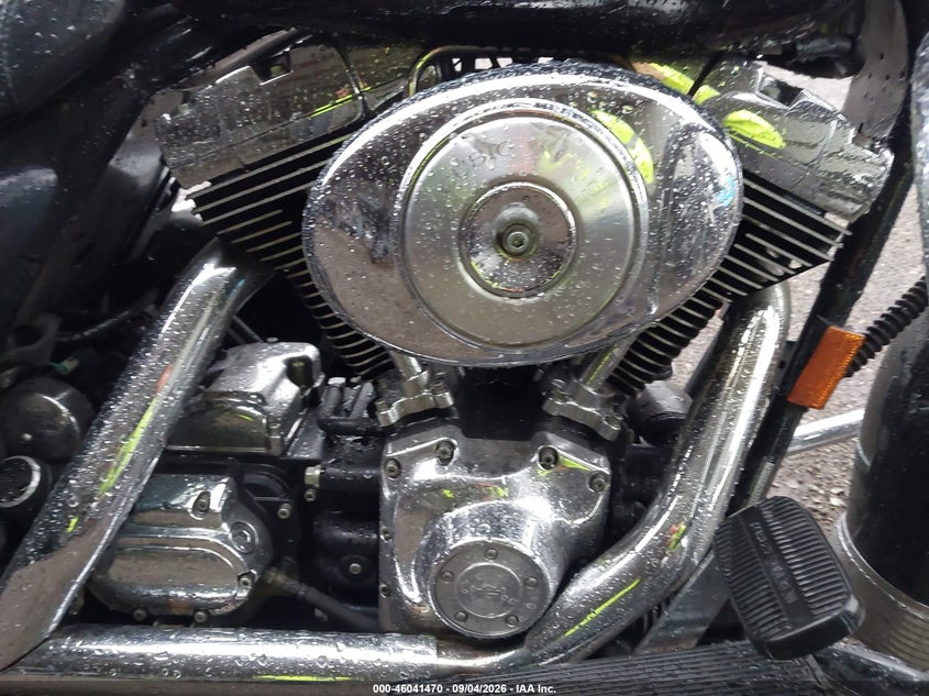 HARLEY-DAVIDSON FLHR 2001
