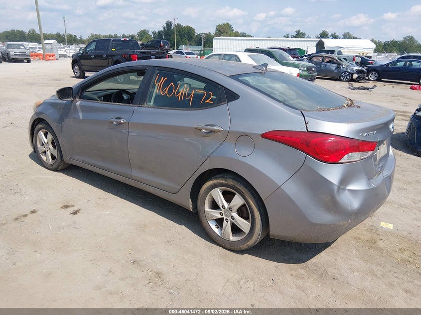 2013 HYUNDAI ELANTRA auction photo 3