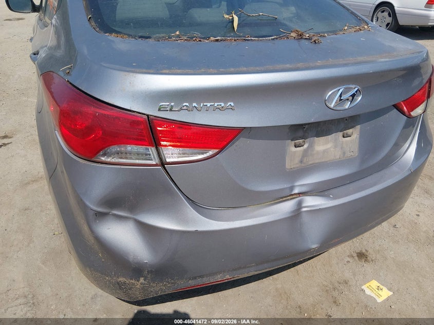 2013 HYUNDAI ELANTRA auction photo 6