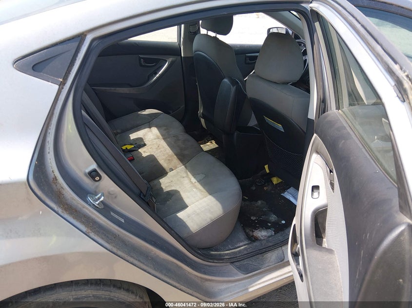 2013 HYUNDAI ELANTRA auction photo 8
