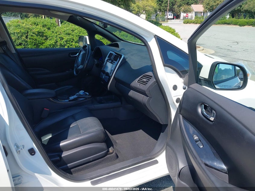 2013 NISSAN LEAF auction photo 5