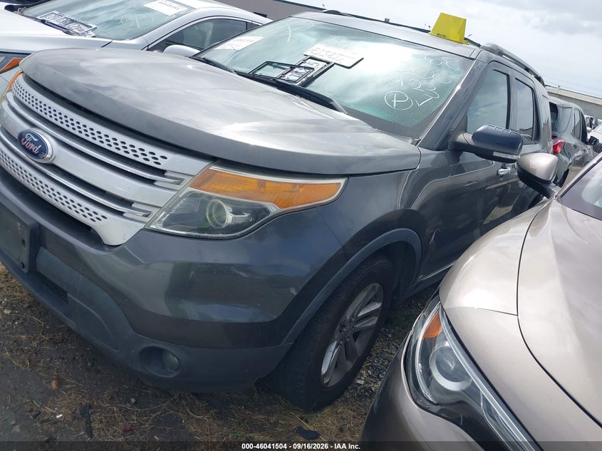 2015 FORD EXPLORER auction photo 2