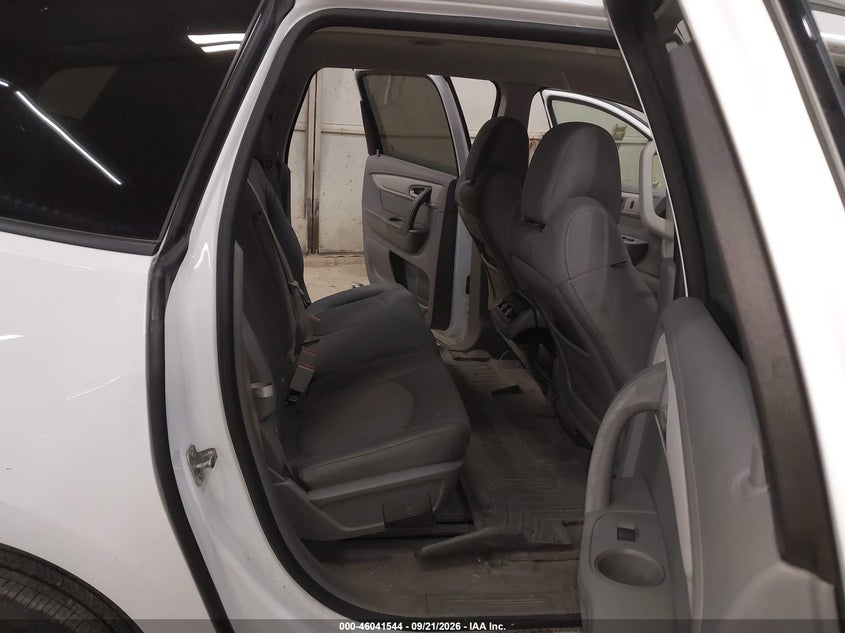 2017 CHEVROLET TRAVERSE LS · Фото 8