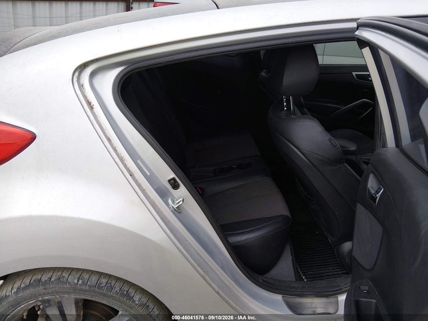 2016 HYUNDAI VELOSTER auction photo 8
