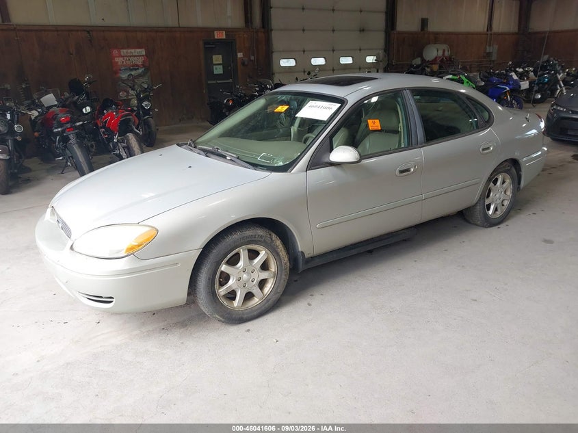 2006 FORD TAURUS auction photo 2