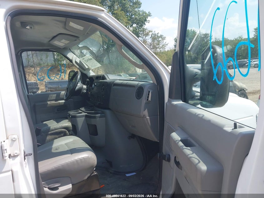 2013 FORD E-150 auction photo 5