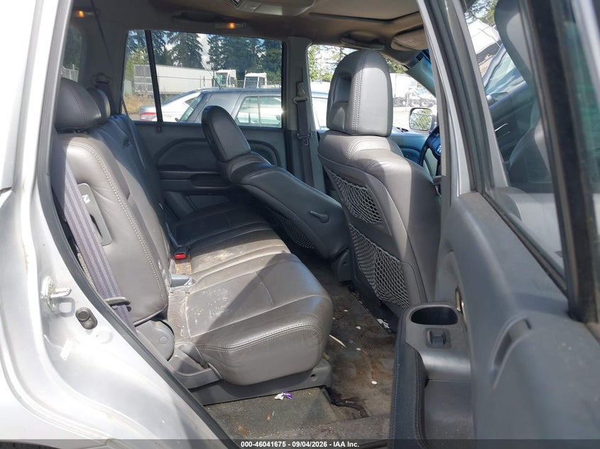 2004 HONDA PILOT auction photo 8