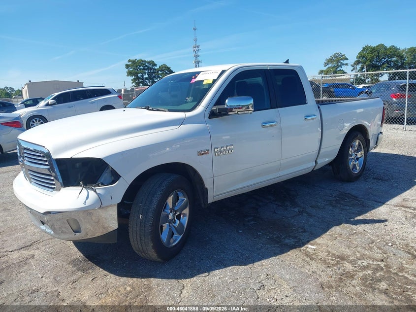 Vin: 1c6rr6gt3hs775318, lot: 46541313, ram 1500 big horn  4x2 6'4 box 20172
