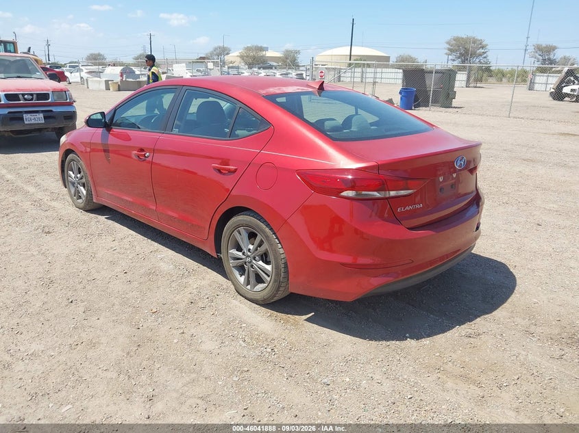 2018 HYUNDAI ELANTRA auction photo 3