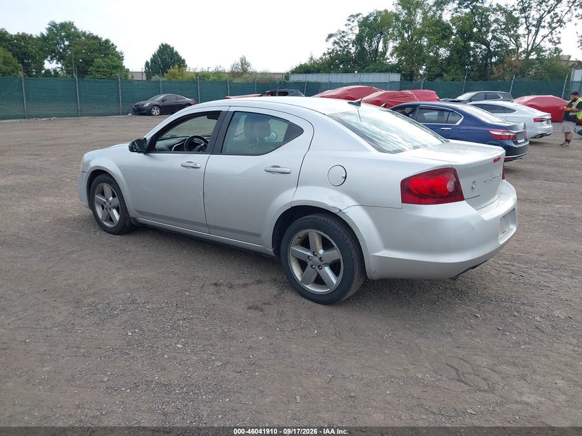 Vin: 1b3bd2fg3bn587086, lot: 46541365, dodge avenger lux 20113