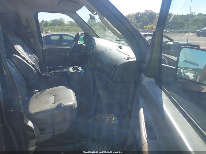2004 FORD E-250 auction photo 5