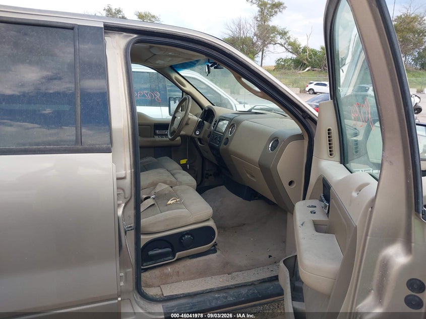 2004 FORD F-150 auction photo 5