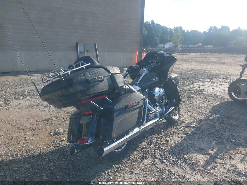 HARLEY-DAVIDSON FLTRU 2016