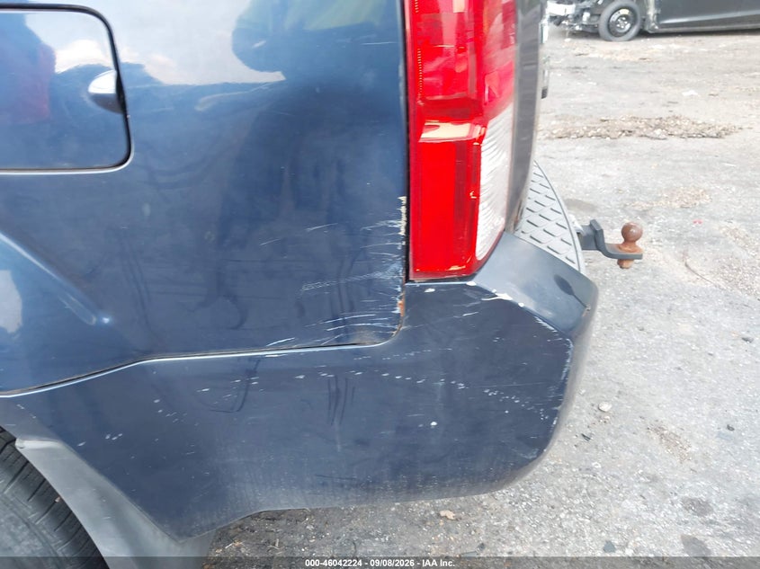 2012 NISSAN PATHFINDER auction photo 6
