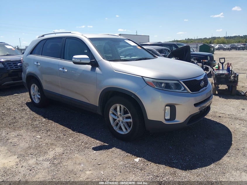 2015 KIA SORENTO auction photo 1