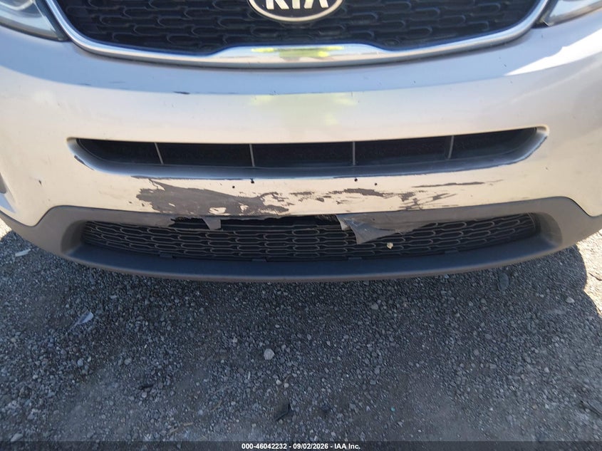 2015 KIA SORENTO auction photo 6